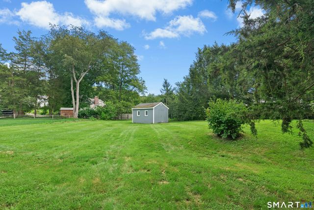 20 Lincoln Drive, New Canaan, CT 06840