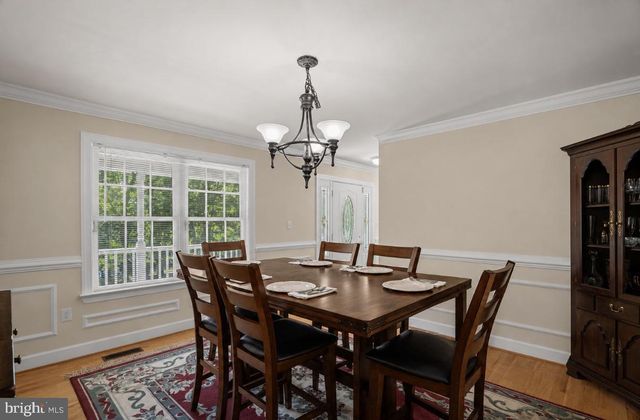 1702 LAKESIDE DR, Harpers Ferry, WV 25425