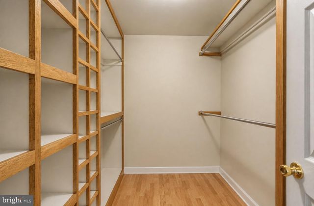 1702 LAKESIDE DR, Harpers Ferry, WV 25425