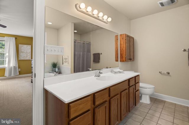 1702 LAKESIDE DR, Harpers Ferry, WV 25425