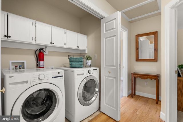 1702 LAKESIDE DR, Harpers Ferry, WV 25425