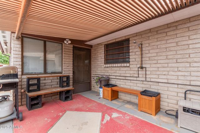 6646 E DODGE Street, Mesa, AZ 85205