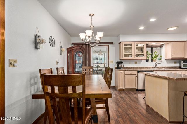 6646 E DODGE Street, Mesa, AZ 85205