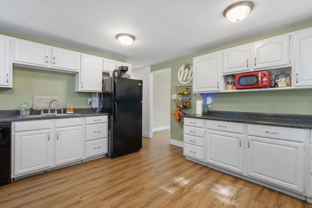 317 Preston Drive, South Bend, IN 46615