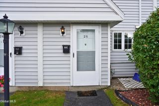 222 S Ten Broeck Street APT 25, Scotia, NY 12302