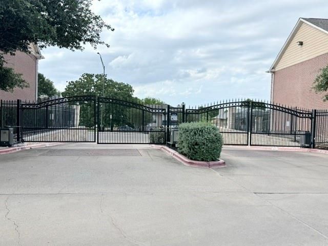 1000 Spring Loop 1806, College Station, TX 77840