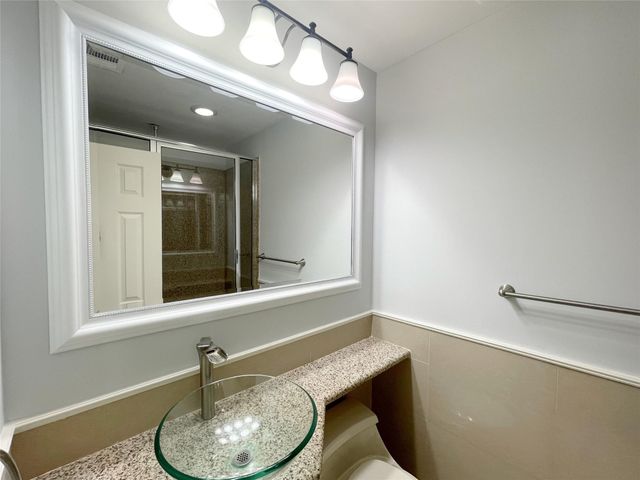 2015 Ansbury Drive, Houston, TX 77018