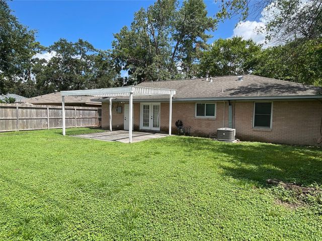 2015 Ansbury Drive, Houston, TX 77018