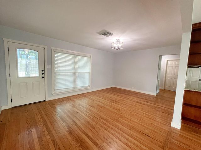 2015 Ansbury Drive, Houston, TX 77018
