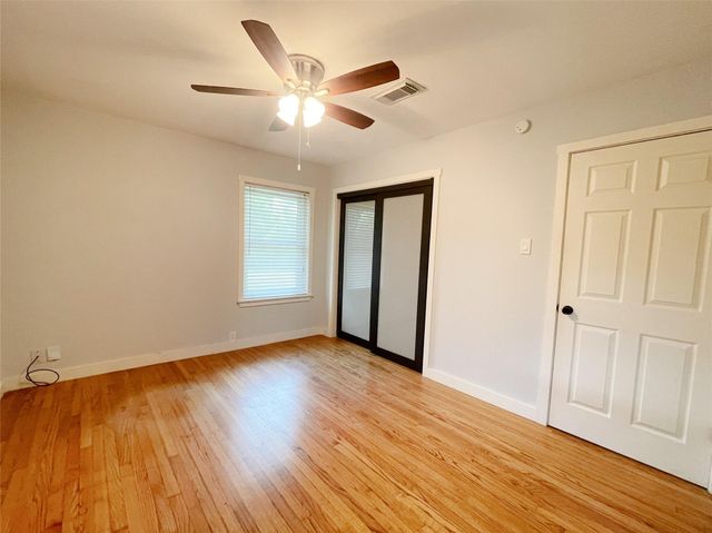 2015 Ansbury Drive, Houston, TX 77018