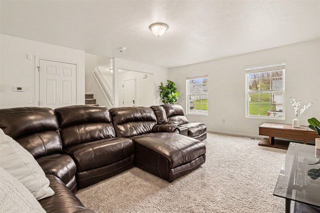 217 Station Hill Street, Galesburg, MI 49053