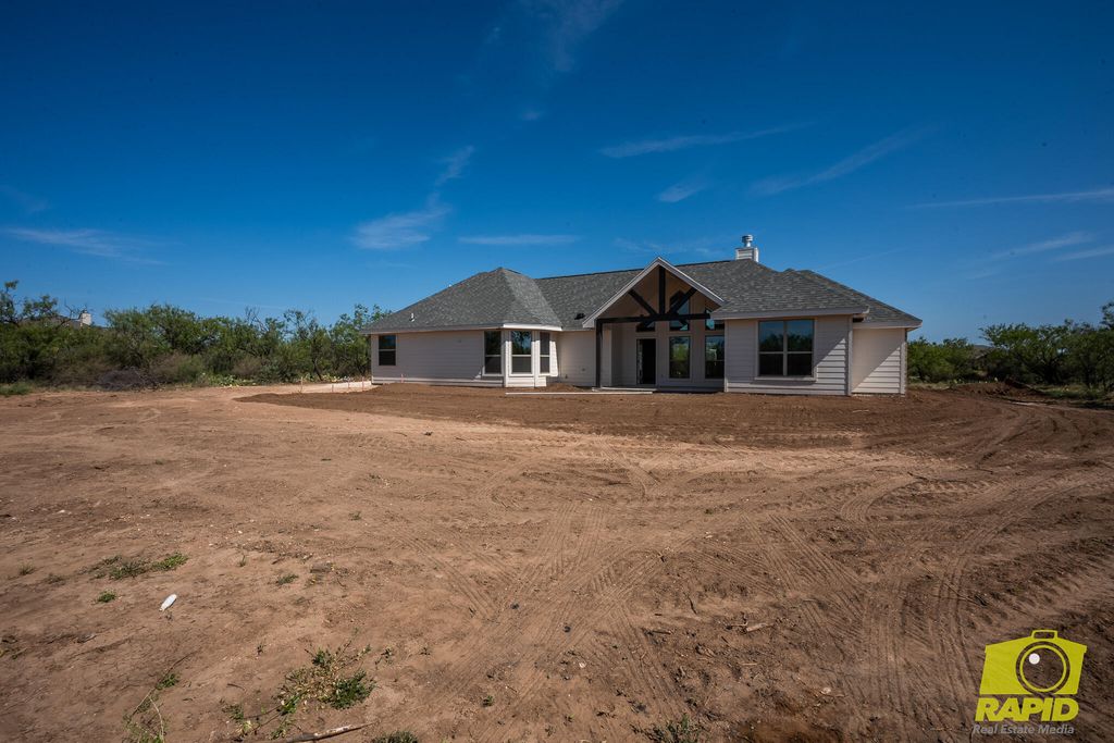 Image 11 of property listing at 9699 Jaguar Trl Trail, San Angelo, TX 76901