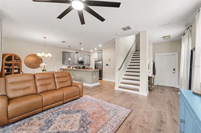 28425 PLEASANT BAY LOOP, Wesley Chapel, FL 33543