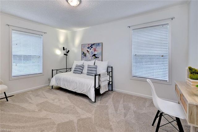 3154 Pond LN, Gloucester, VA 23061