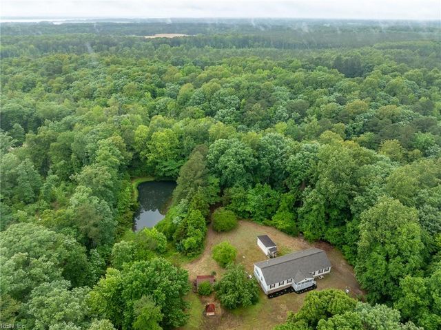 3154 Pond LN, Gloucester, VA 23061