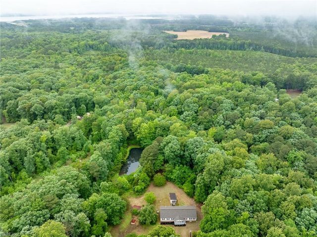 3154 Pond LN, Gloucester, VA 23061