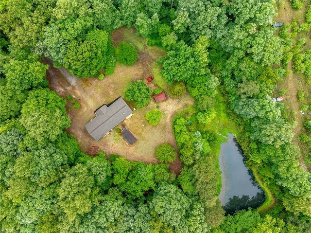 3154 Pond LN, Gloucester, VA 23061