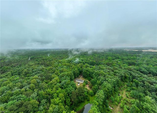 3154 Pond LN, Gloucester, VA 23061