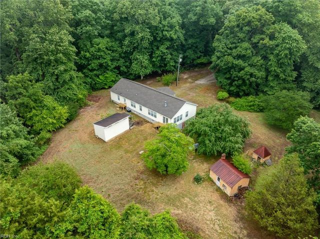 3154 Pond LN, Gloucester, VA 23061