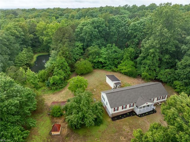 3154 Pond LN, Gloucester, VA 23061