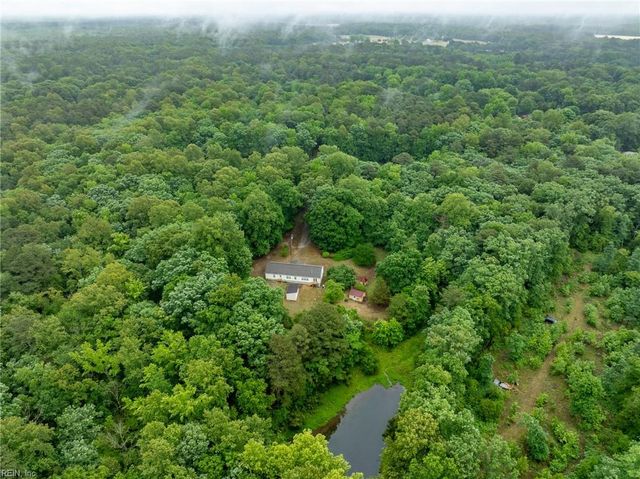 3154 Pond LN, Gloucester, VA 23061