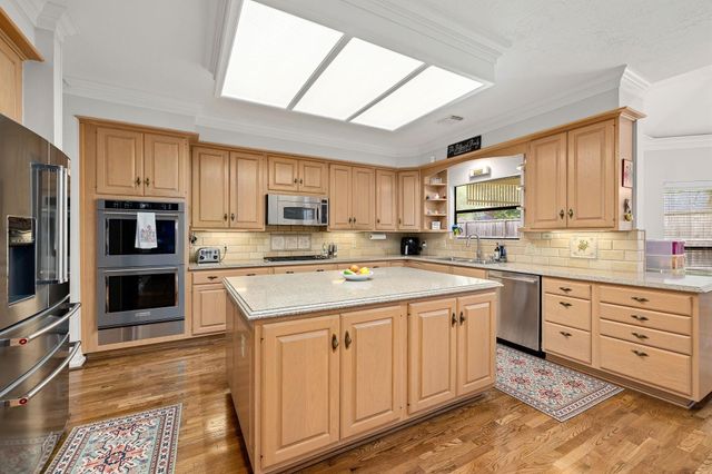 919 Ivy Parkway Drive, Houston, TX 77077