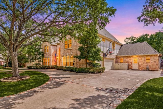 919 Ivy Parkway Drive, Houston, TX 77077
