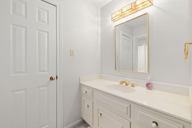 919 Ivy Parkway Drive, Houston, TX 77077