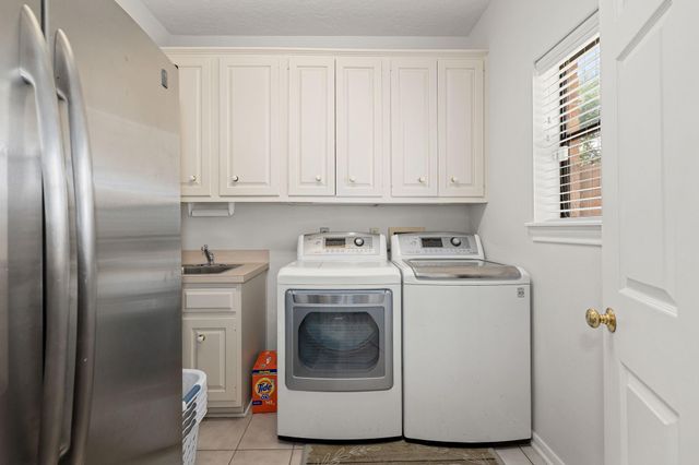 919 Ivy Parkway Drive, Houston, TX 77077