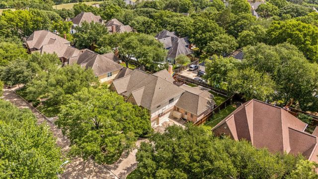 919 Ivy Parkway Drive, Houston, TX 77077