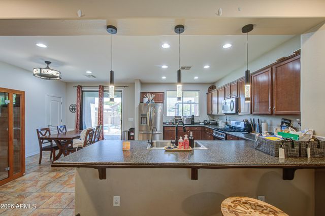1260 W LOEMANN Drive, San Tan Valley, AZ 85143