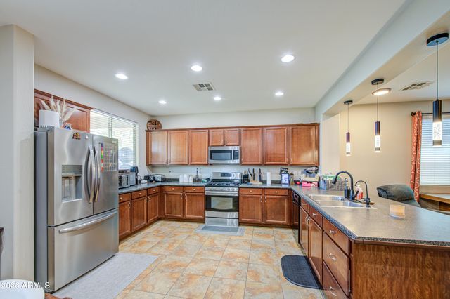 1260 W LOEMANN Drive, San Tan Valley, AZ 85143