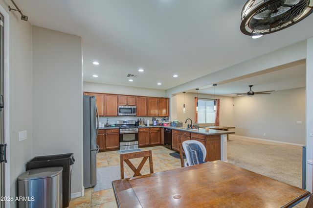 1260 W LOEMANN Drive, San Tan Valley, AZ 85143