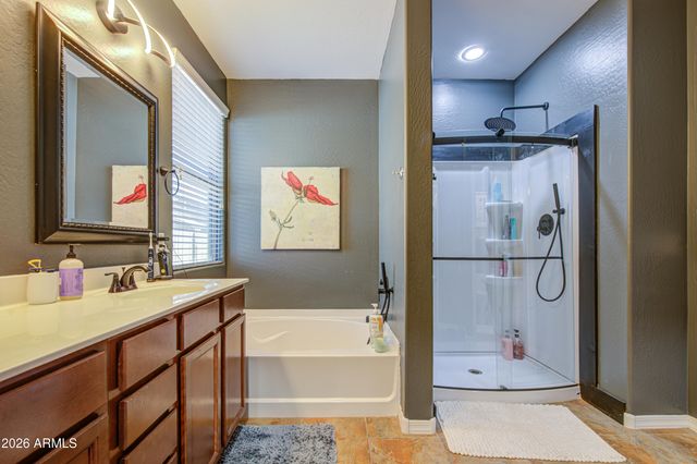 1260 W LOEMANN Drive, San Tan Valley, AZ 85143