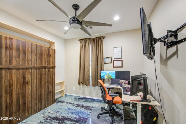 1260 W LOEMANN Drive, San Tan Valley, AZ 85143