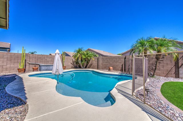 1260 W LOEMANN Drive, San Tan Valley, AZ 85143