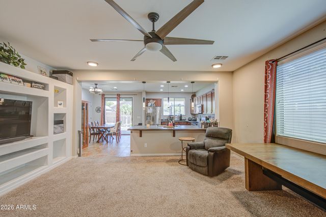 1260 W LOEMANN Drive, San Tan Valley, AZ 85143