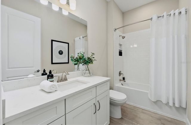 11411 JUGLANS DRIVE, Odessa, FL 33556