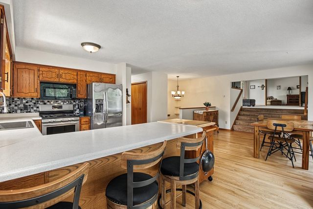 3066 Greenbrier Street, Little Canada, MN 55117