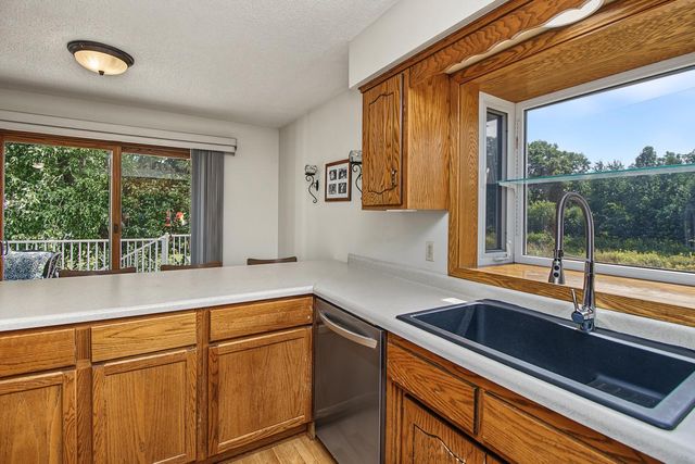 3066 Greenbrier Street, Little Canada, MN 55117