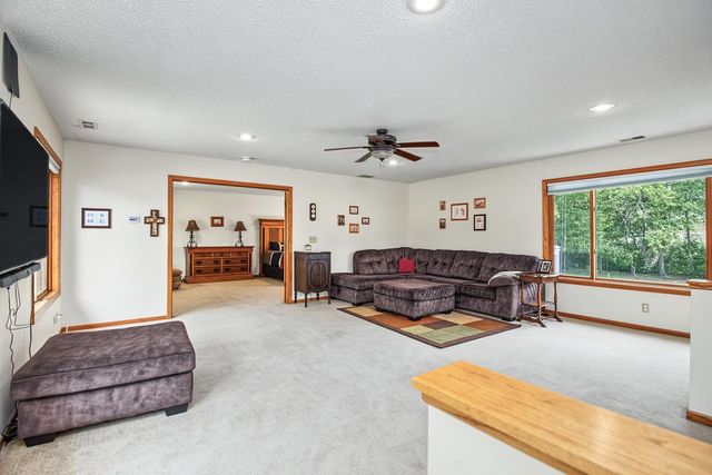 3066 Greenbrier Street, Little Canada, MN 55117