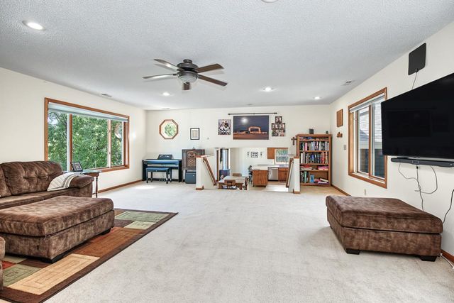 3066 Greenbrier Street, Little Canada, MN 55117
