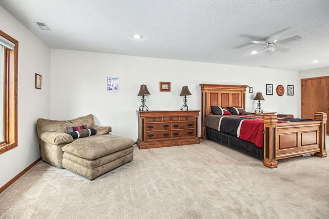 3066 Greenbrier Street, Little Canada, MN 55117