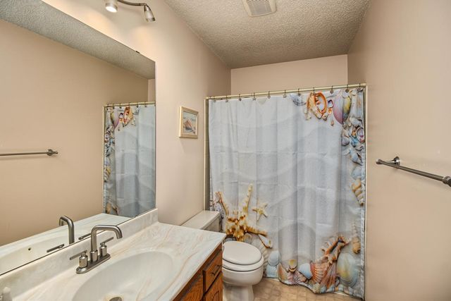 3066 Greenbrier Street, Little Canada, MN 55117