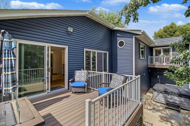 3066 Greenbrier Street, Little Canada, MN 55117