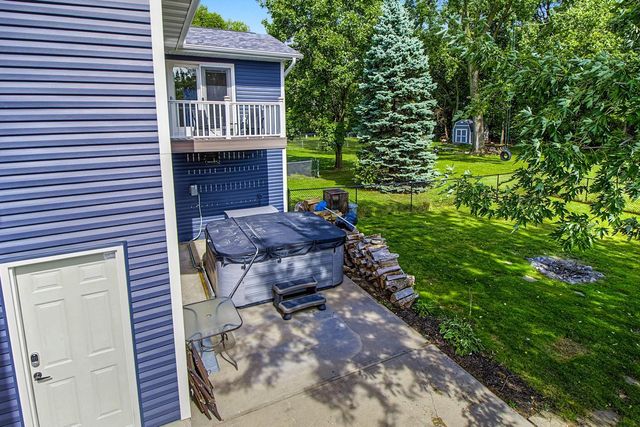 3066 Greenbrier Street, Little Canada, MN 55117