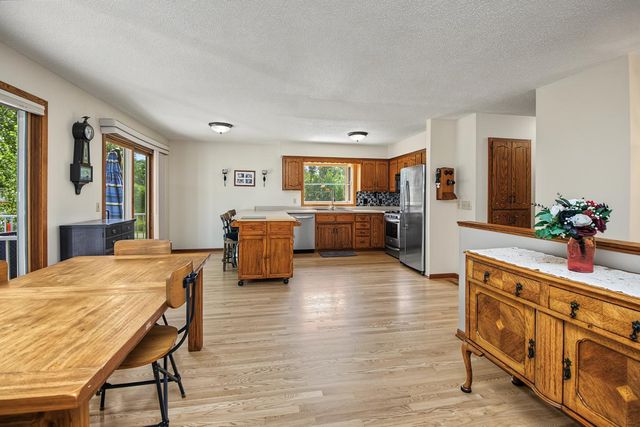 3066 Greenbrier Street, Little Canada, MN 55117