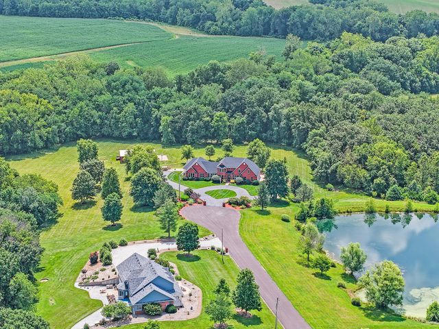 18302 HUNTERS RIDGE CT., Boonville, MO 65233