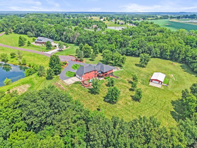 18302 HUNTERS RIDGE CT., Boonville, MO 65233