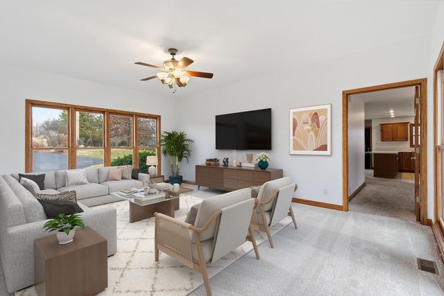 18302 HUNTERS RIDGE CT., Boonville, MO 65233